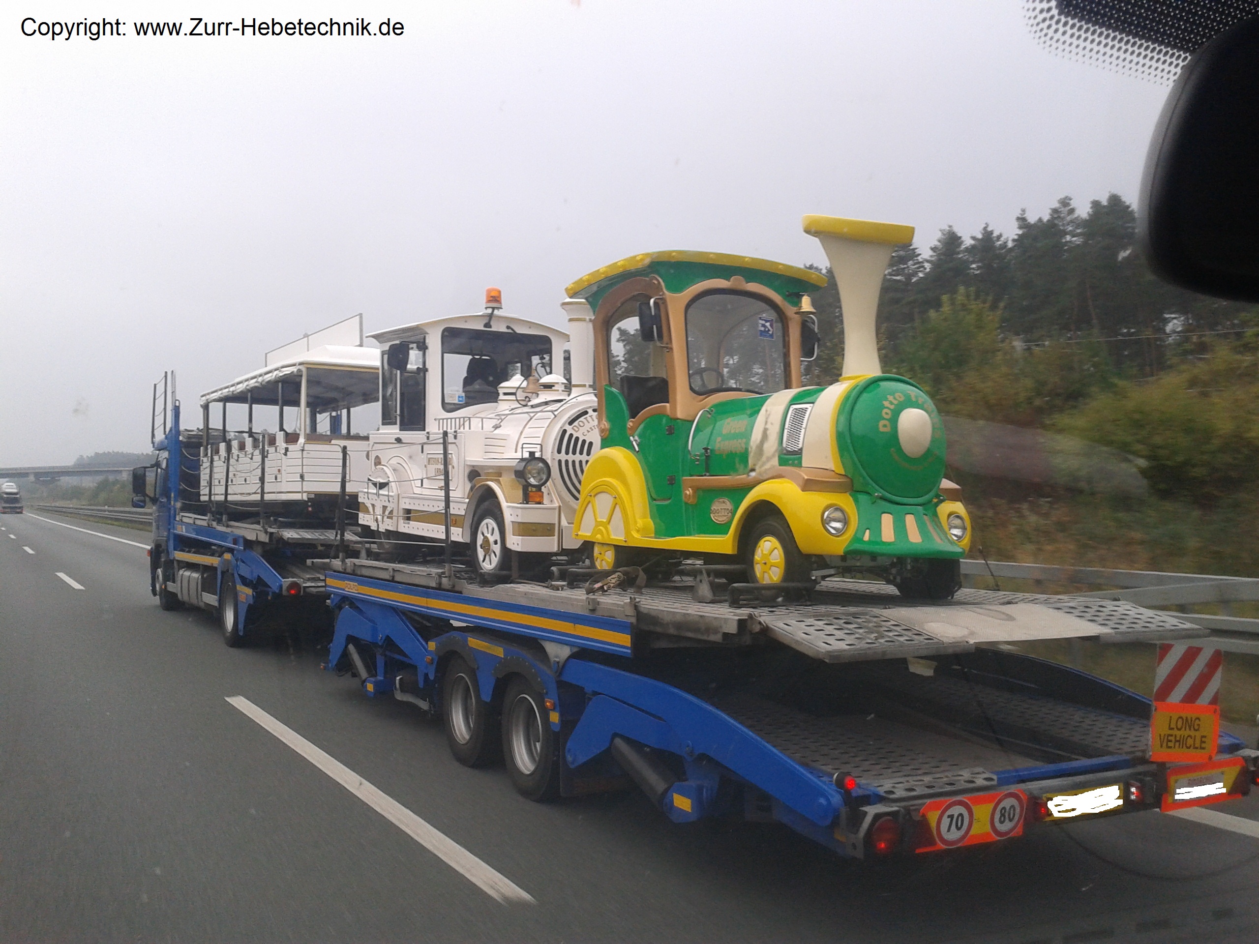 Ladungssicherung auf Autobahn